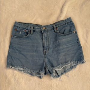 Levi’s Shorts - only worn once